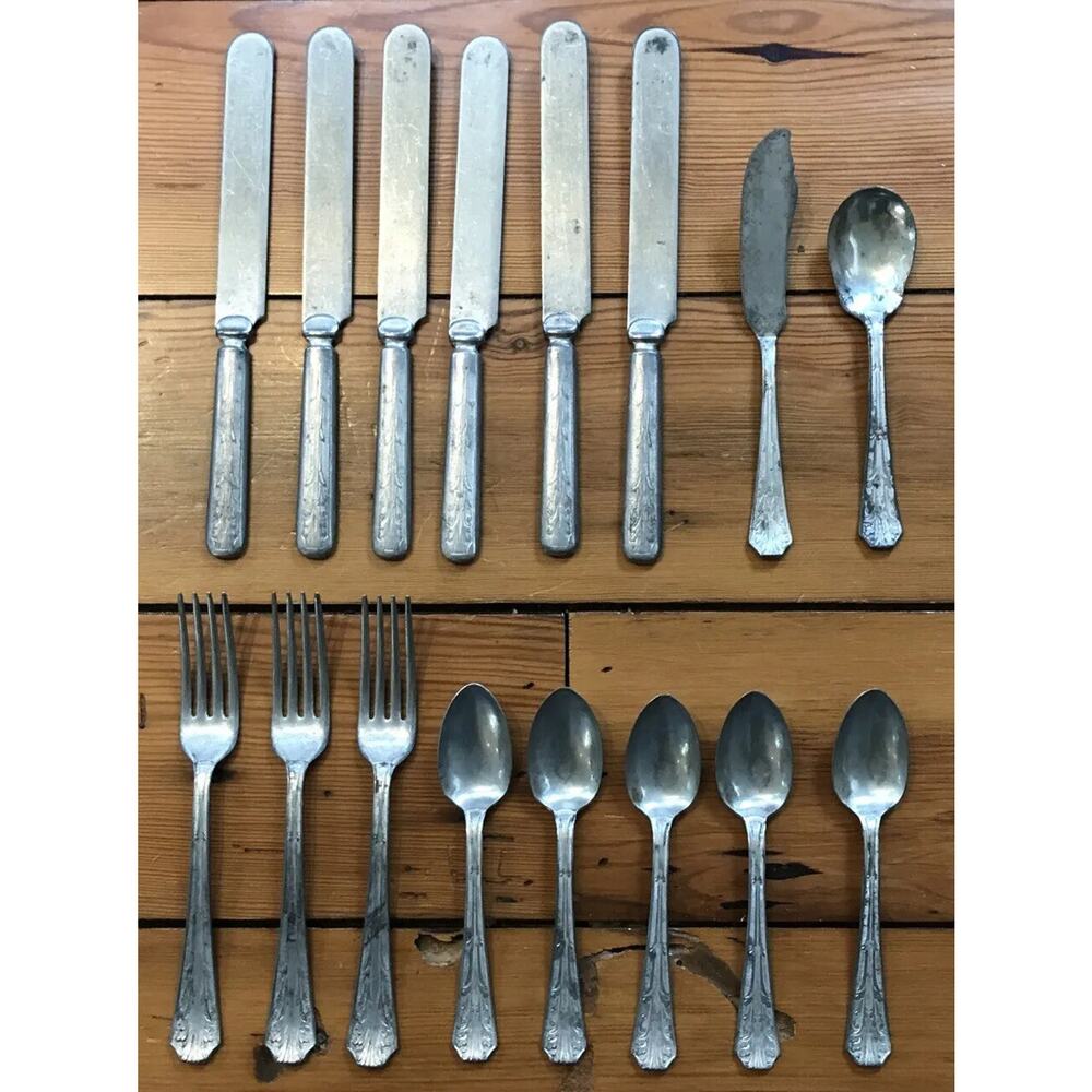 Set Lot 16 Pc Mixed Vintage Antique Malabar Plate Flatware Forks Spoons Knives